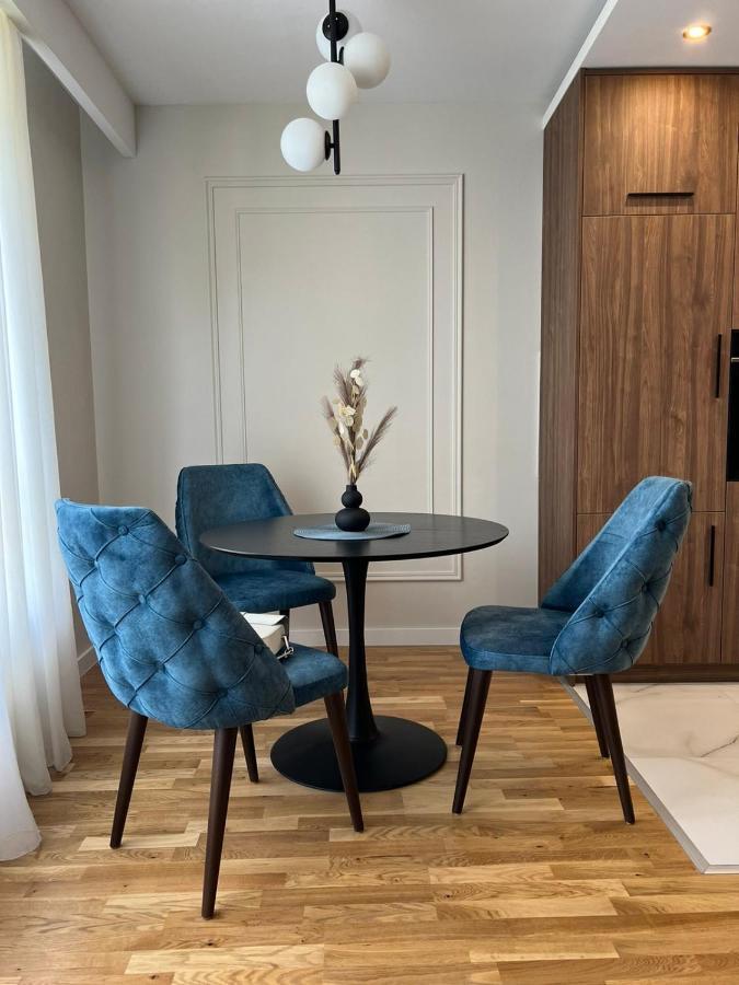 Lilly Lux Apartamento Bijeljina Exterior foto